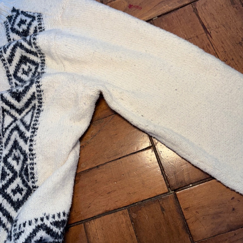 Hollister Womens Cream Aztec Fringe Open Front Cardigan Sweater Size L Boho - Picture 11 of 12